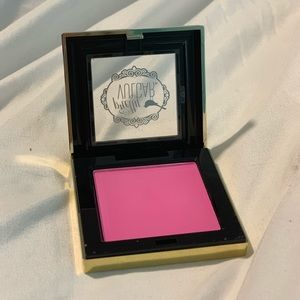 Pretty Vulgar Make them blush powder blush